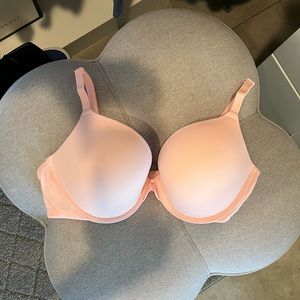 NWOT PINK Victoria Secrets Bra size 36C